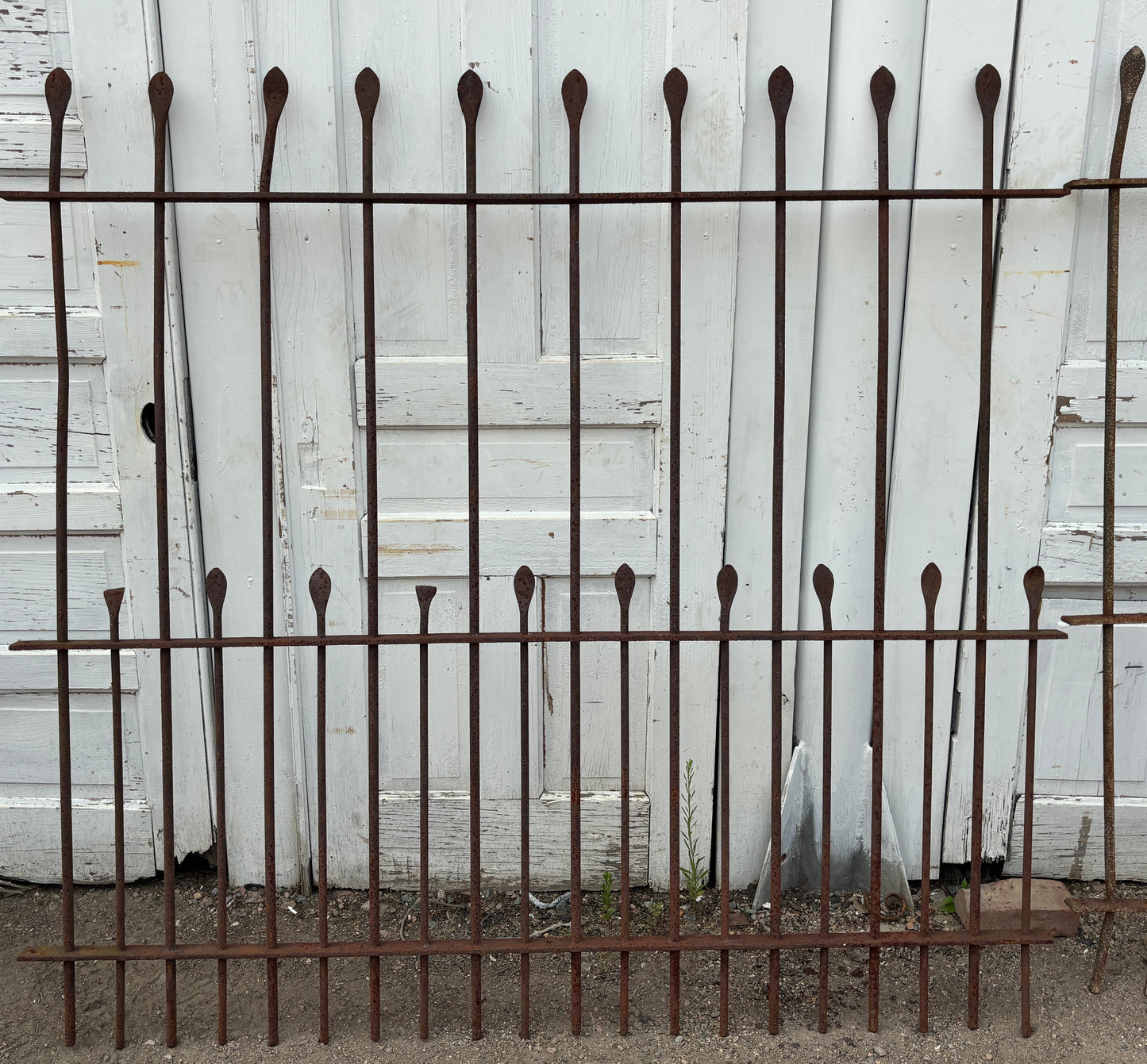 159.5 Feet of Iron Fencing GA21357
