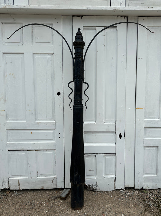 19th Century Cast Iron Plant Hanging Post GA20296