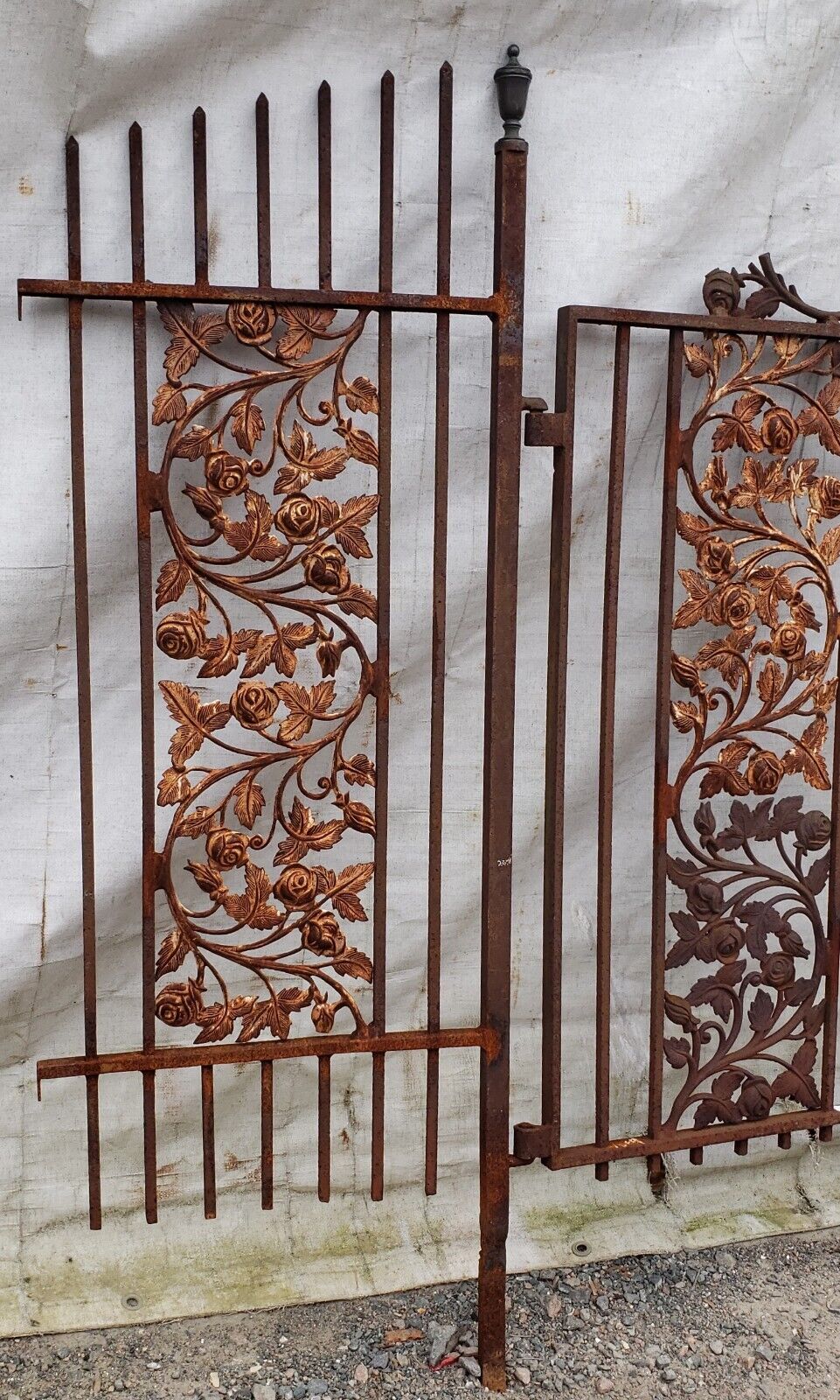 Ornate 4 Piece Wrought Iron Gate Set with Hinges GA9475