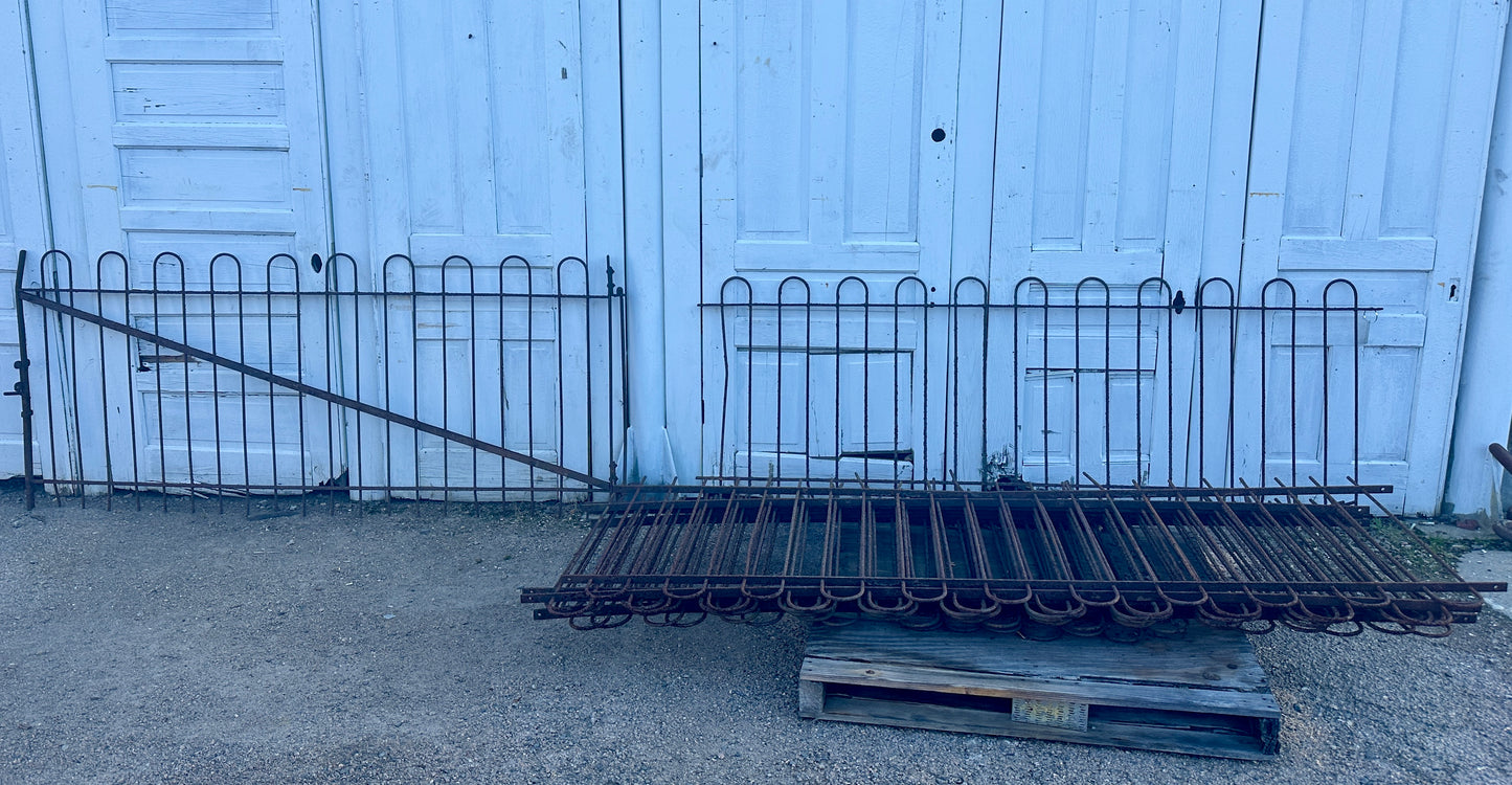68 Ft Long Antique Iron Hairpin Fencing Set w/ Gate Section GA20511