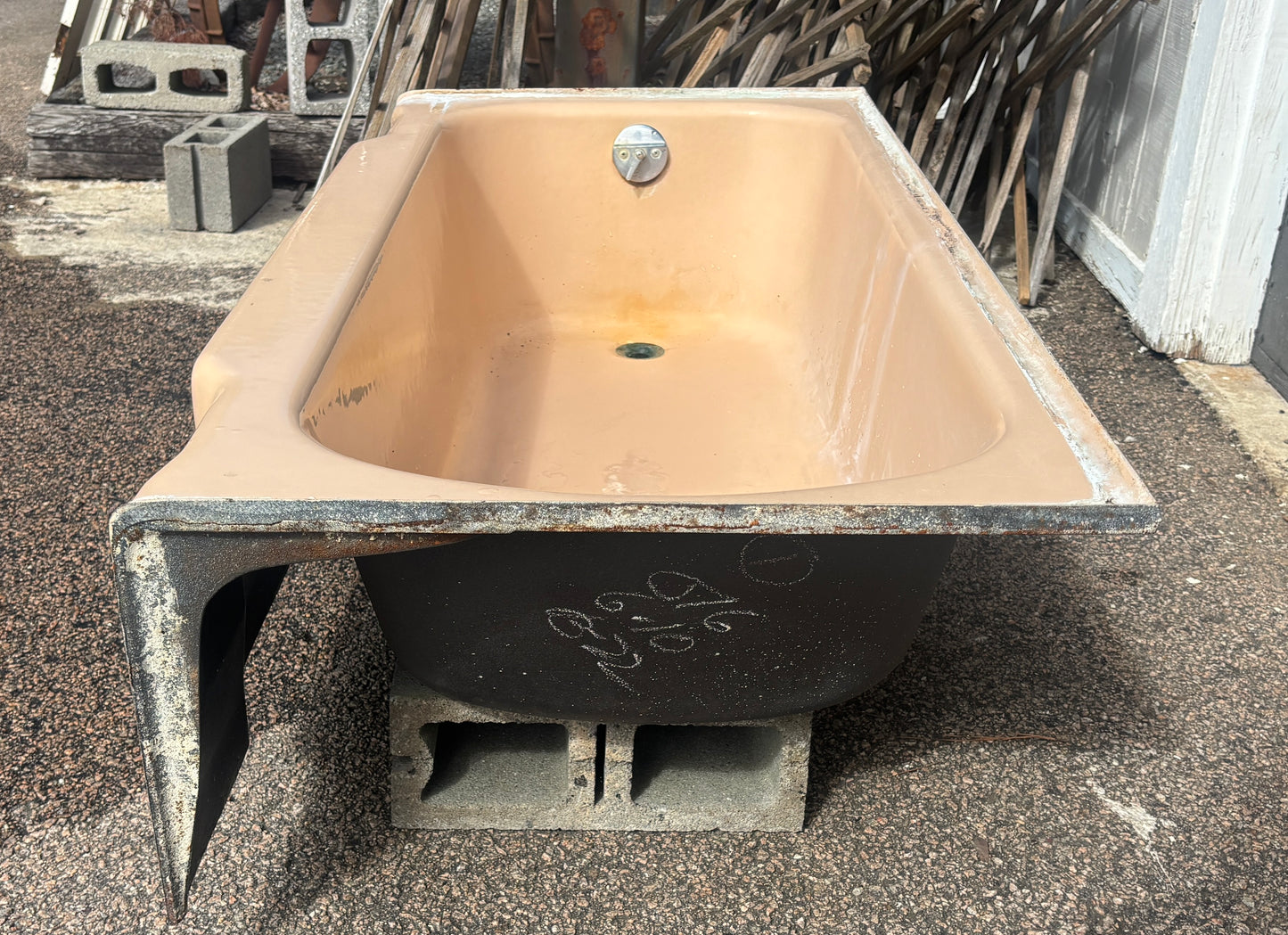 Cast Iron Art Deco Pink Tub GA21440