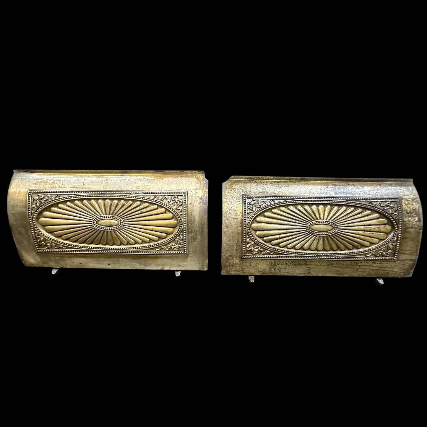 Antique Iron Summer Cover Pair GA20086