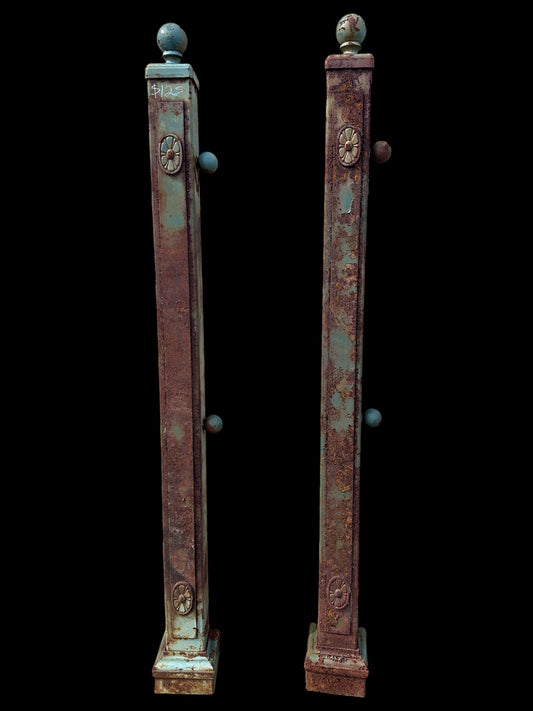 Vintage Cast Iron Post, 2 Available GA21052
