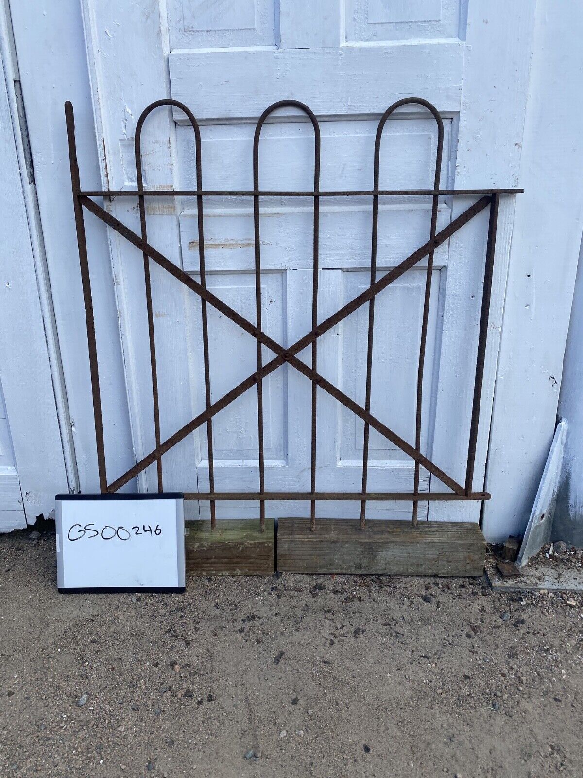 Antique Iron Gate GS20246 - 31 3/4" wide x 35" tall