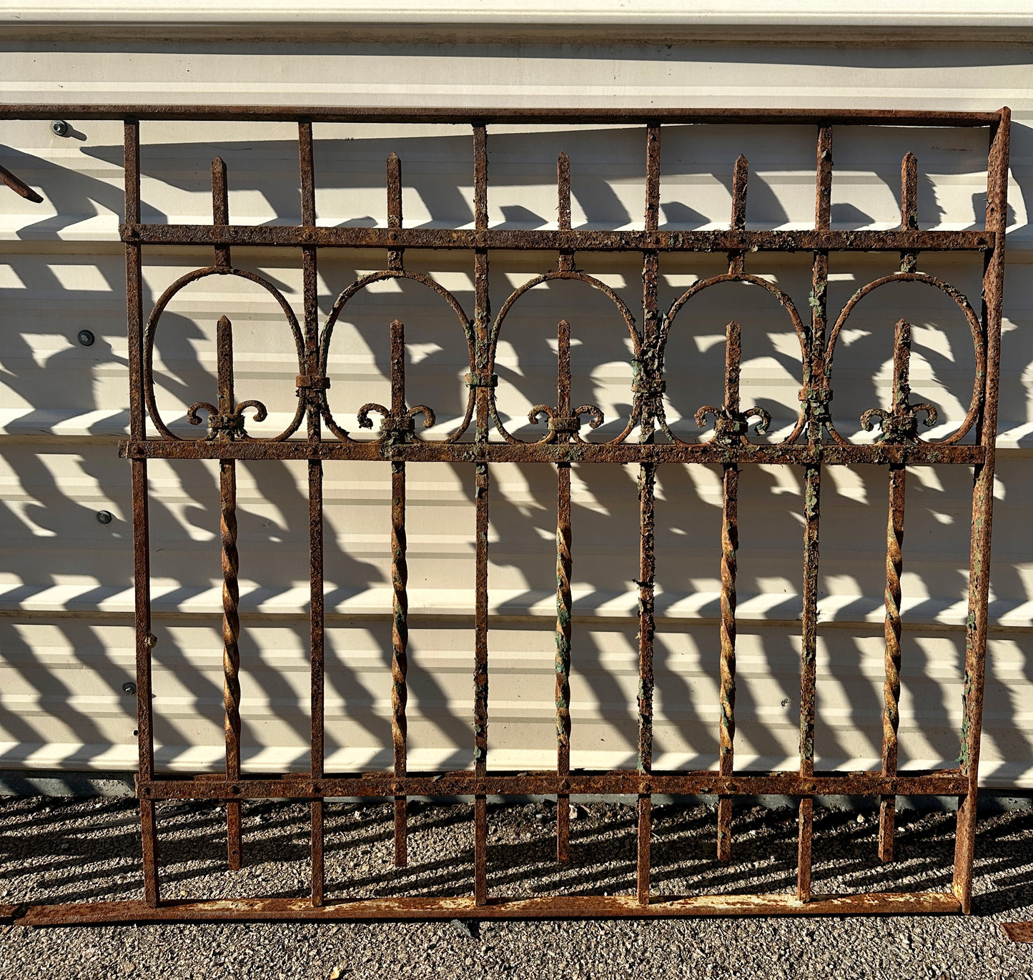34 Feet of Antique Wrought Iron Fencing GA20789