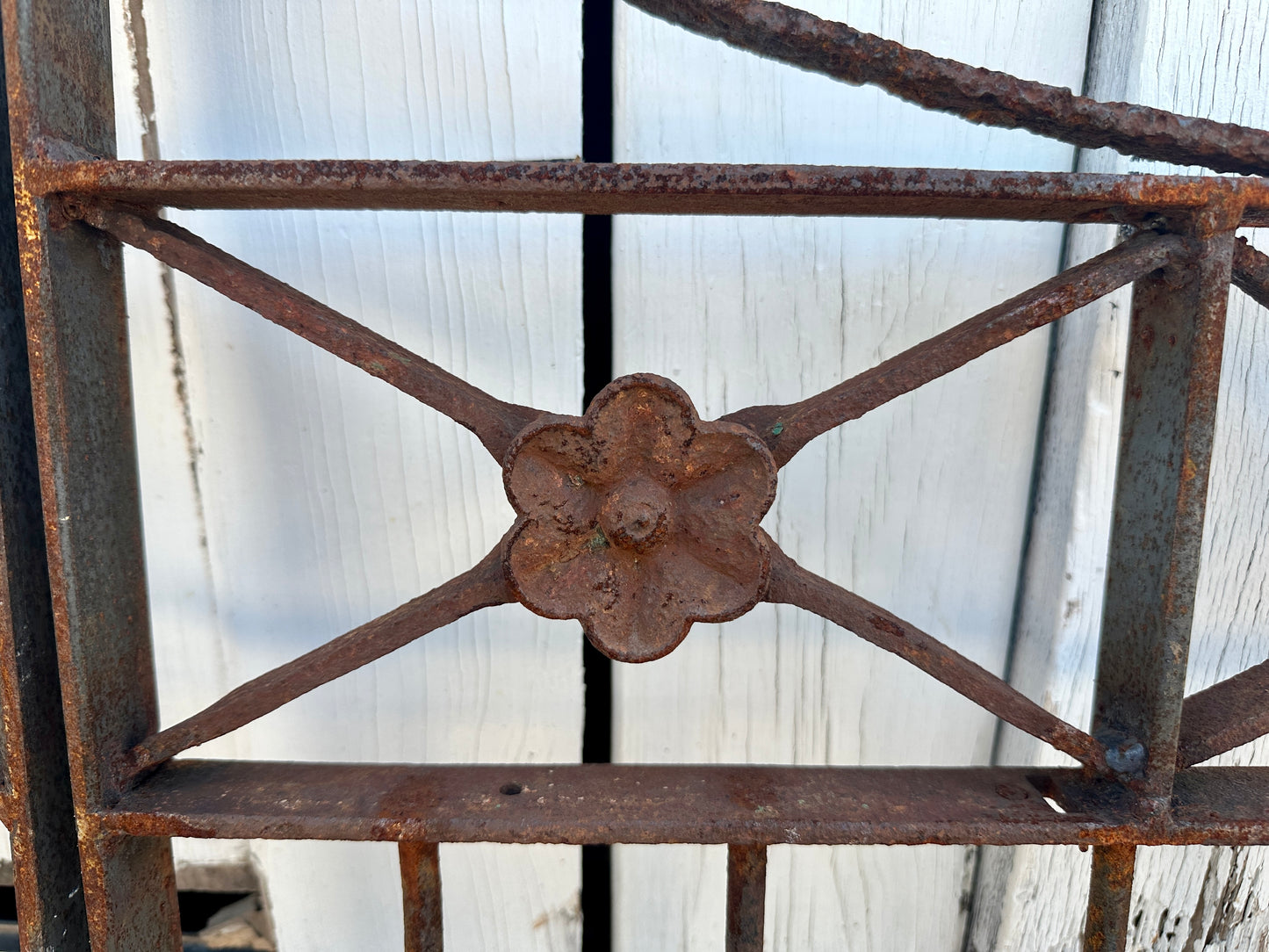 Pair of Antique Wrought Iron Garden Entrance Gates GA21017