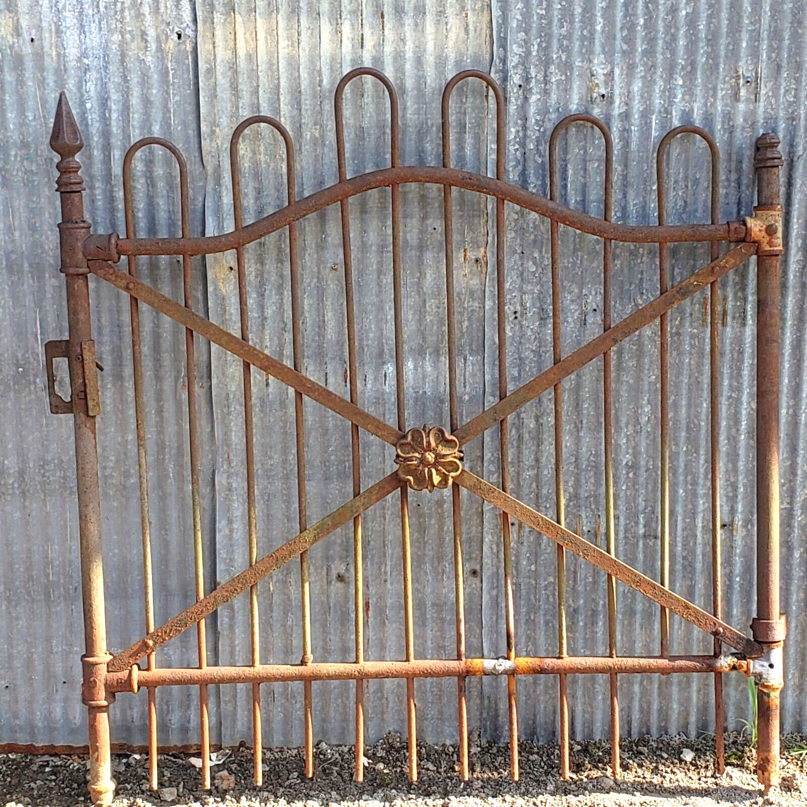 Cross Hatch Wrought Iron Gate with Top Center Arch 44