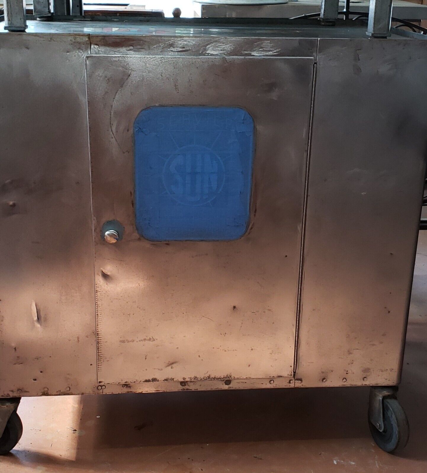 Industrial Factory Steel Portable Cabinet with Interior Shelves GA9335