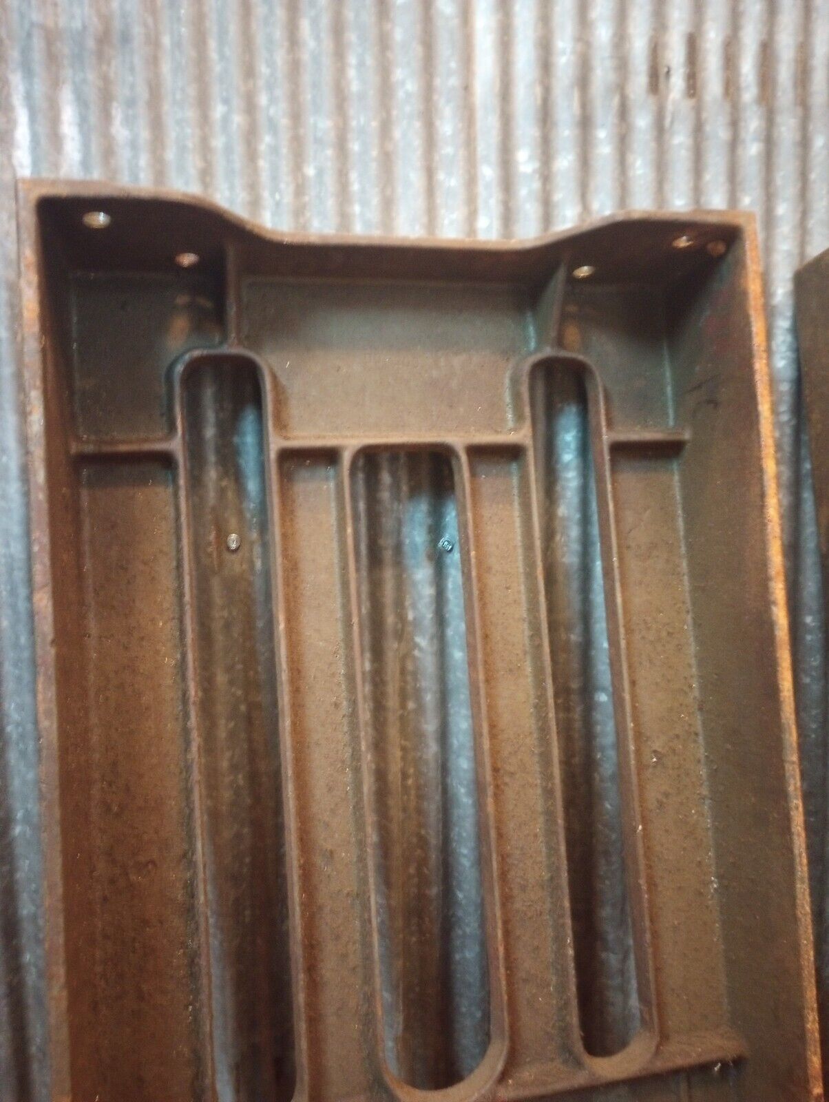 Pair of Walker & Turner Cast Iron Machine Legs 31 3/8" Tall x 19" Wide