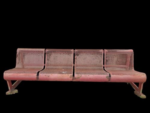 Dog Track Bench *GAM0160