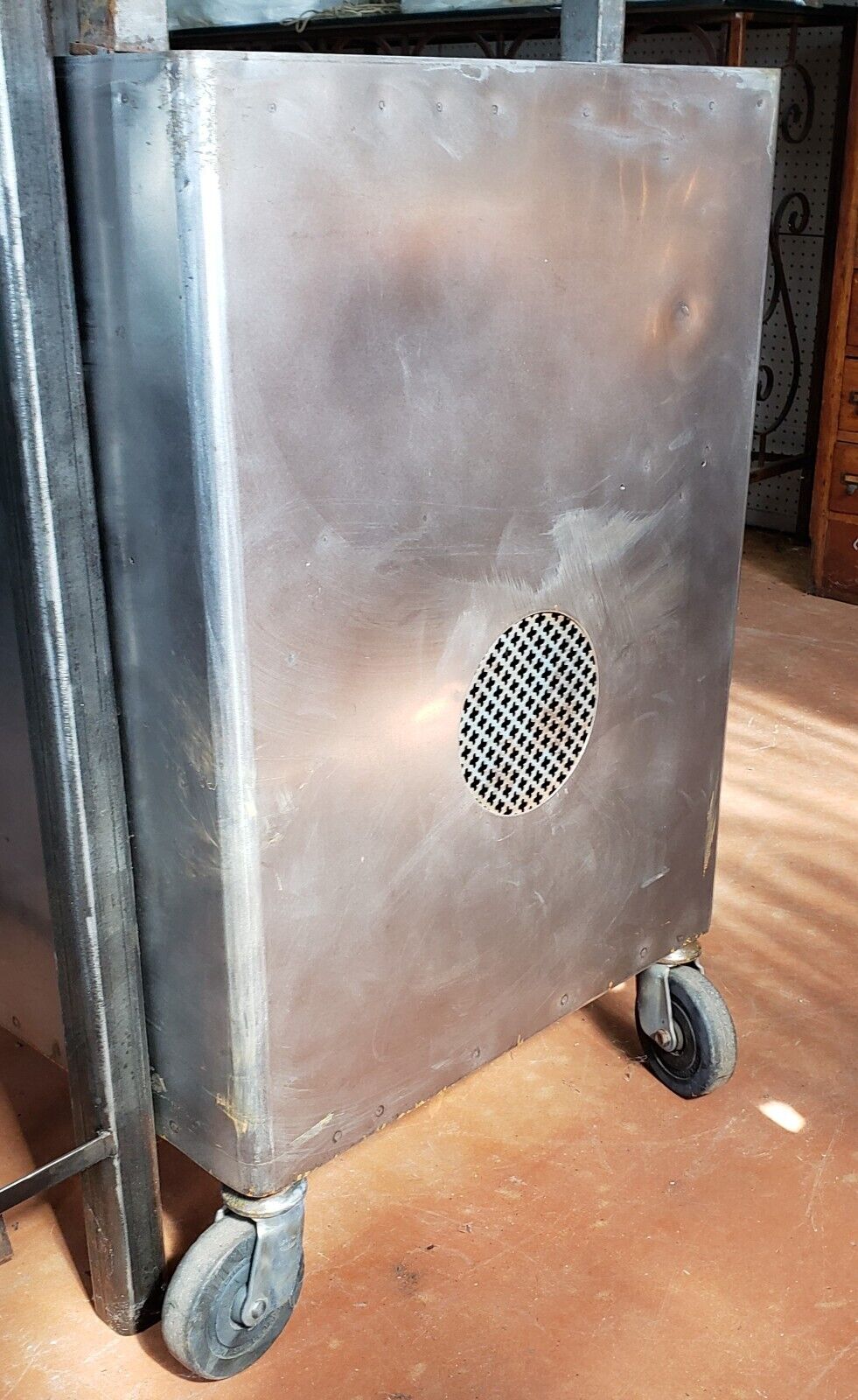 Industrial Factory Steel Portable Cabinet with Interior Shelves GA9335