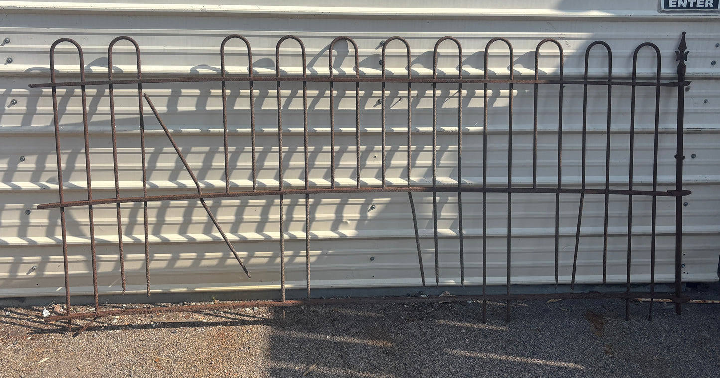 25 Feet of Wrought Iron Hairpin Fencing GA21252