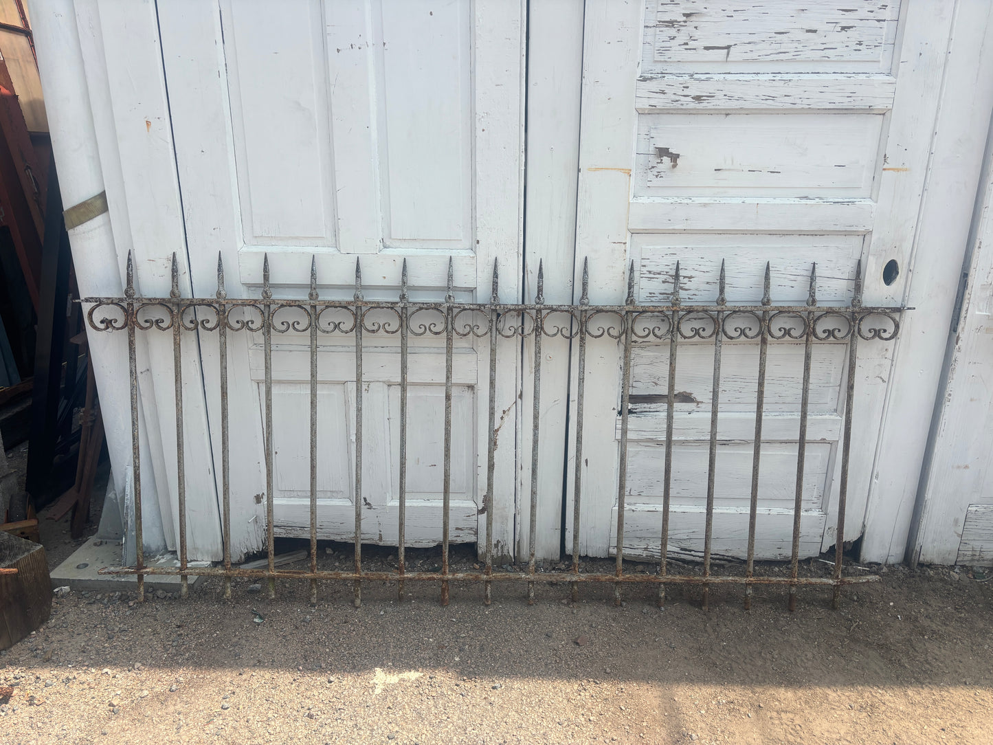 Wrought Iron Picket Fencing GA21208