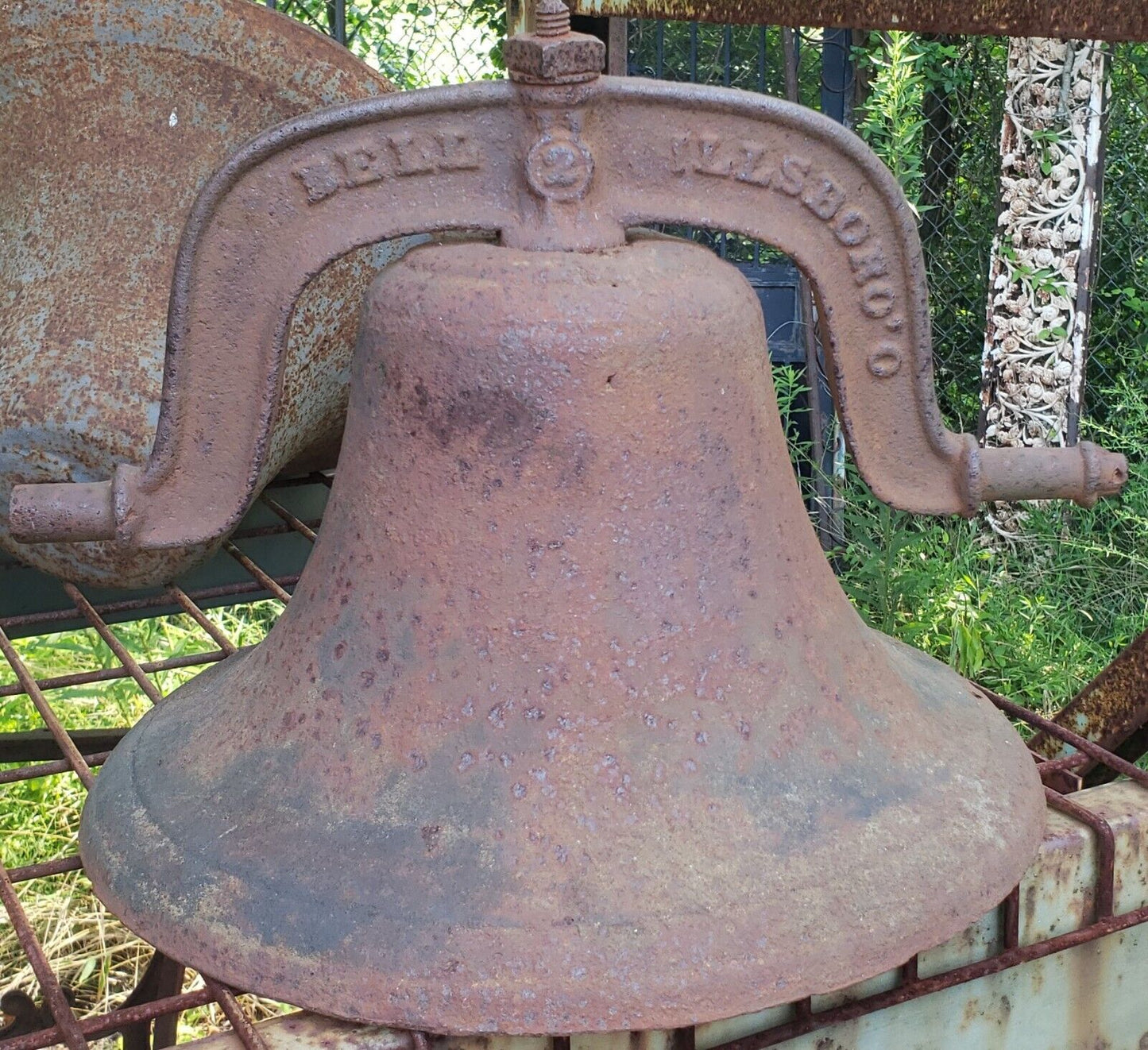 C.S. Bell of Hillsboro Ohio Cast Iron 16" Round #2 Bell GA9338