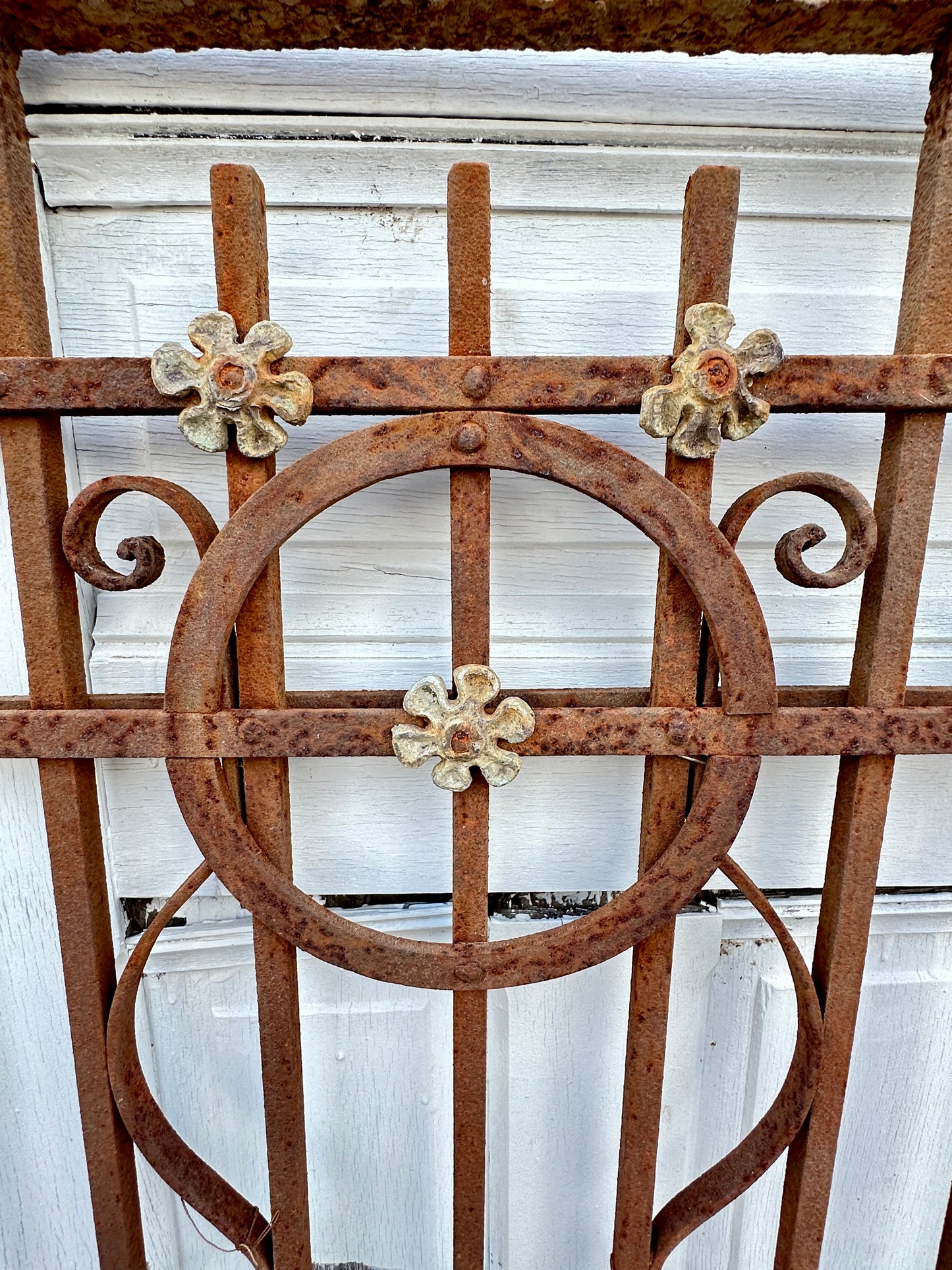 Antique Iron Garden Gate w/ Floral Accents GA20402