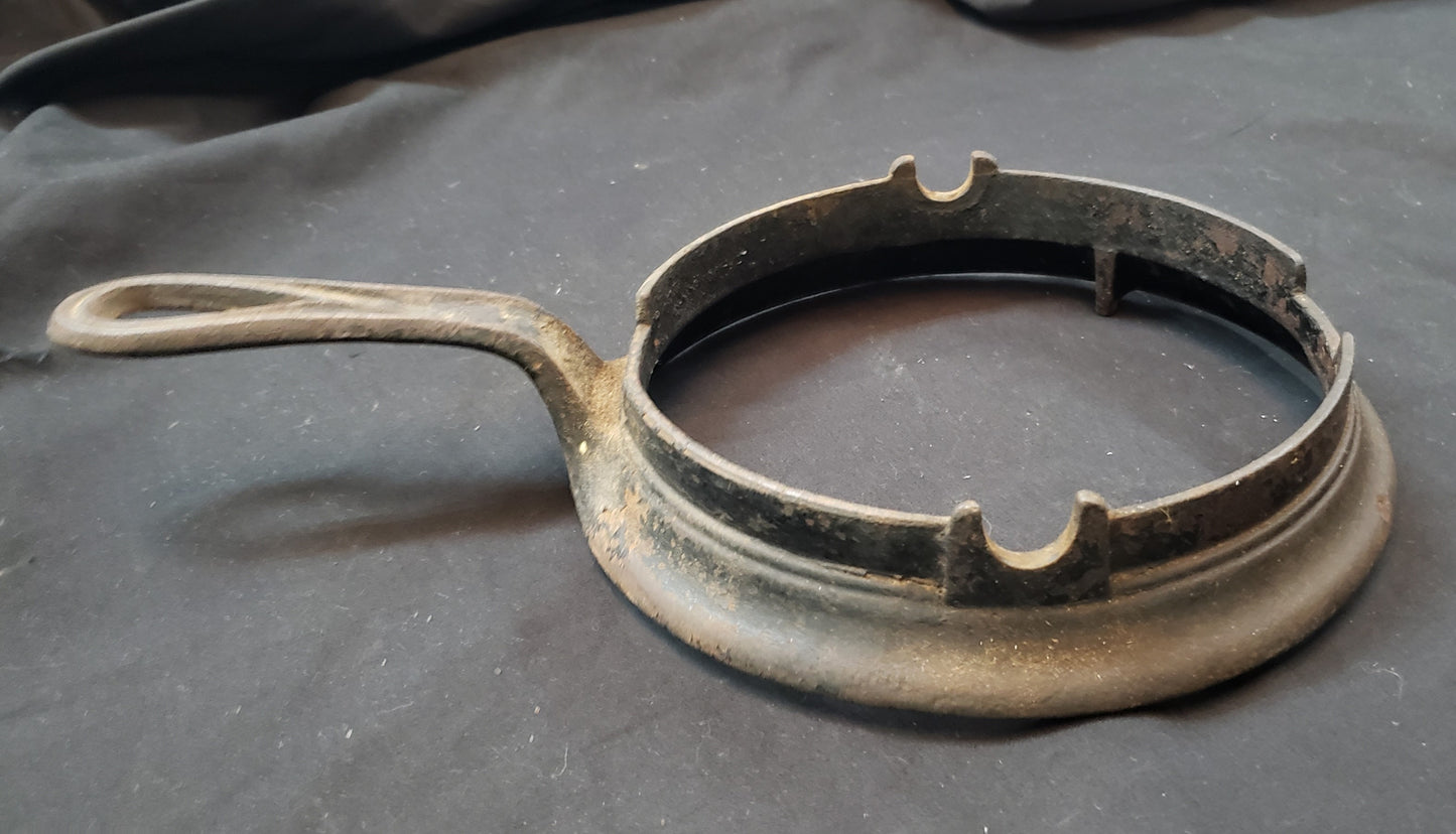 1920's A.G. Patton Model 7/8 Cast Iron Flip Flop Waffle Iron w/ Base GS01077