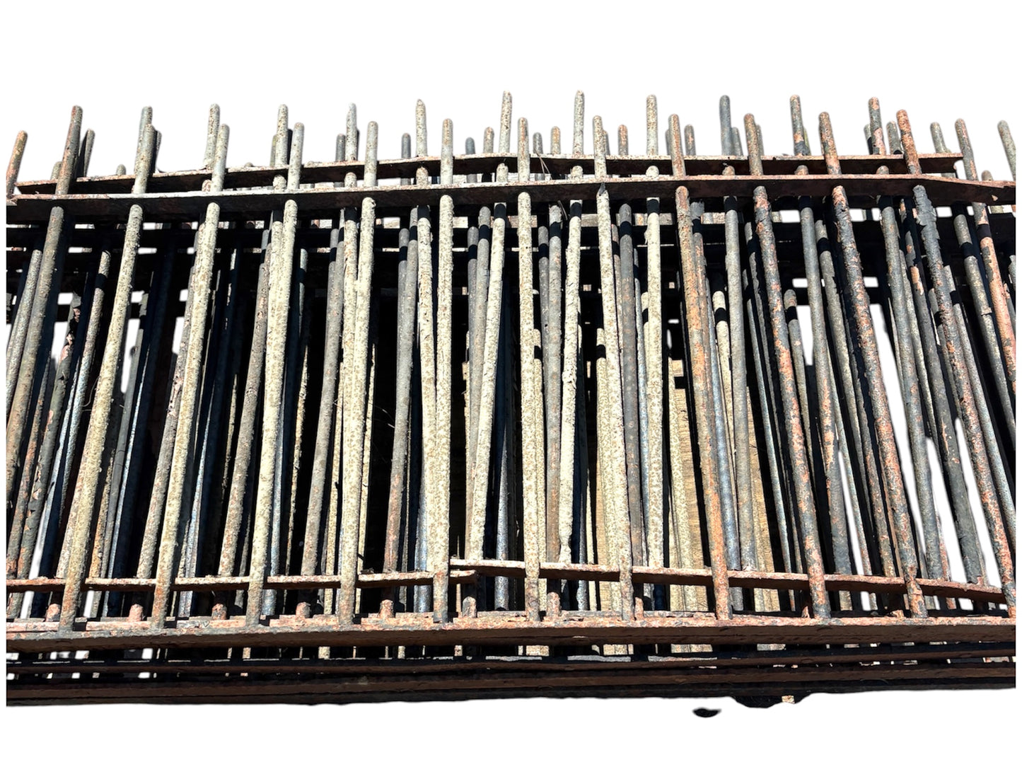 75 feet of antique iron fencing GA21089