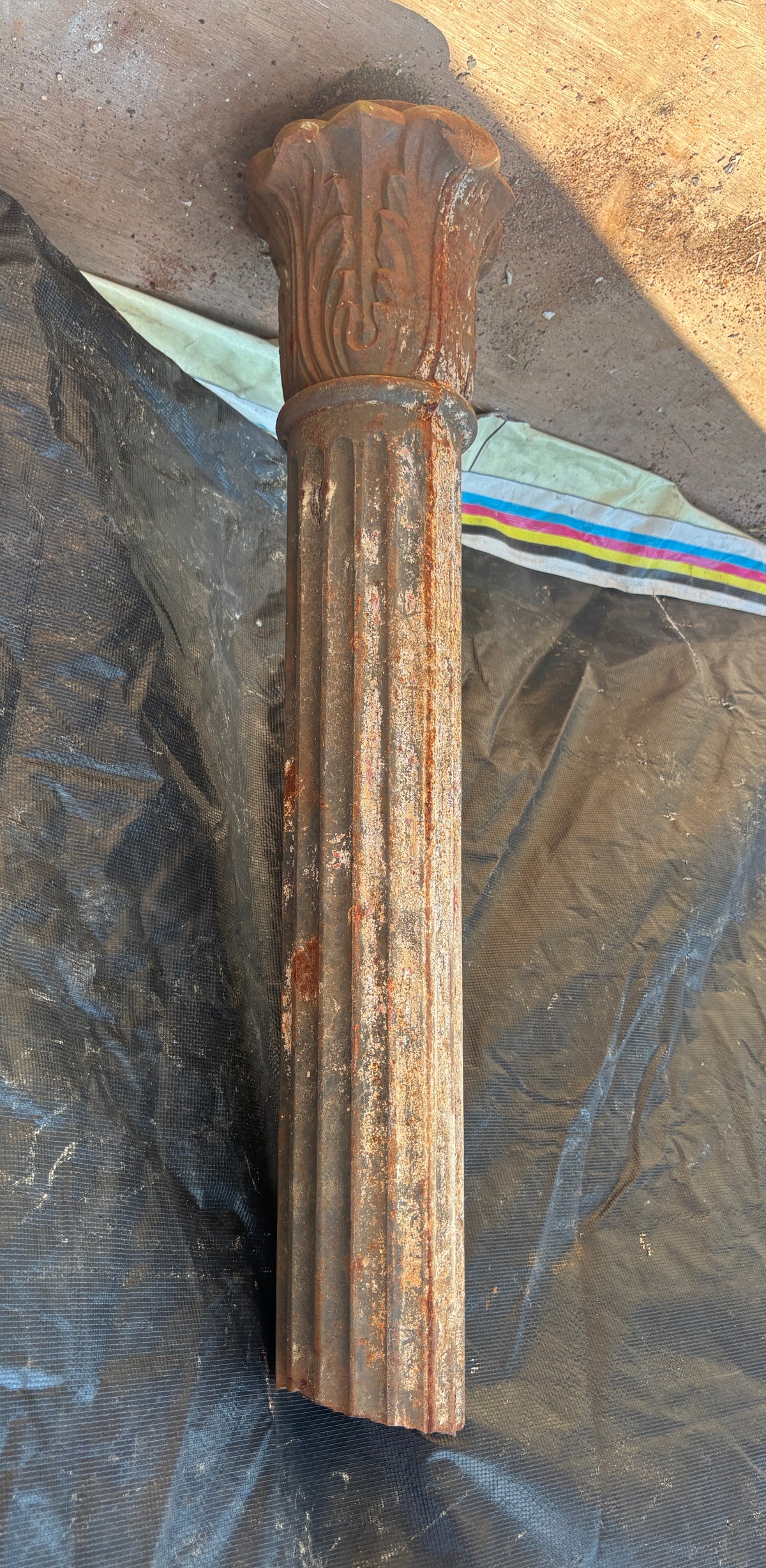 Piece of Cast Iron Light Post GA21558