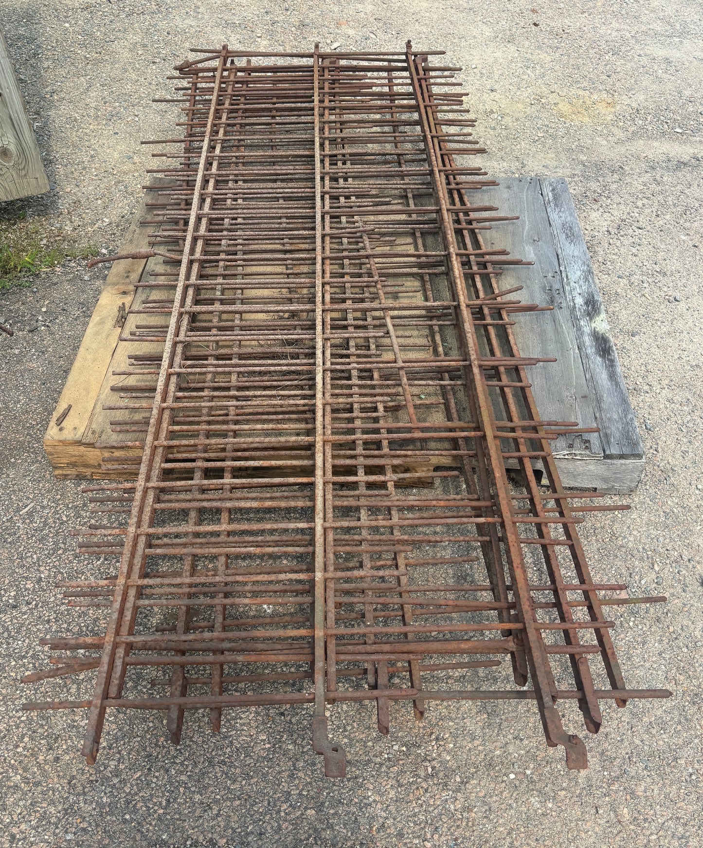 8 Wrought Iron Fencing Panels GA21210