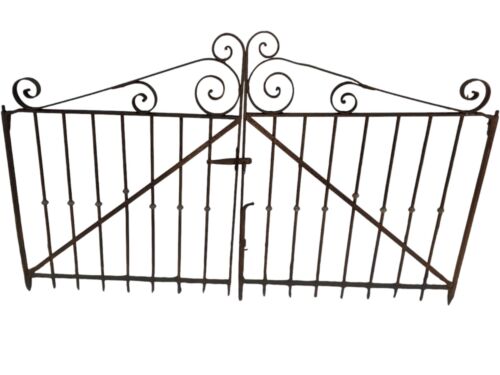 Pair Of Driveway Gates *GAM0181