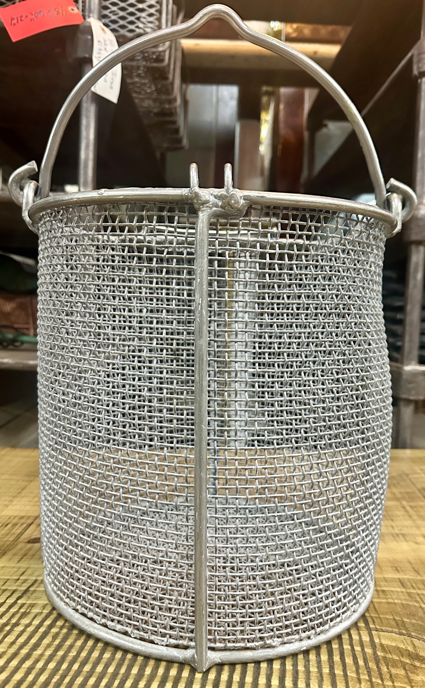 Galvanized Steel Wire Mesh Basket w/ Handle GA20728