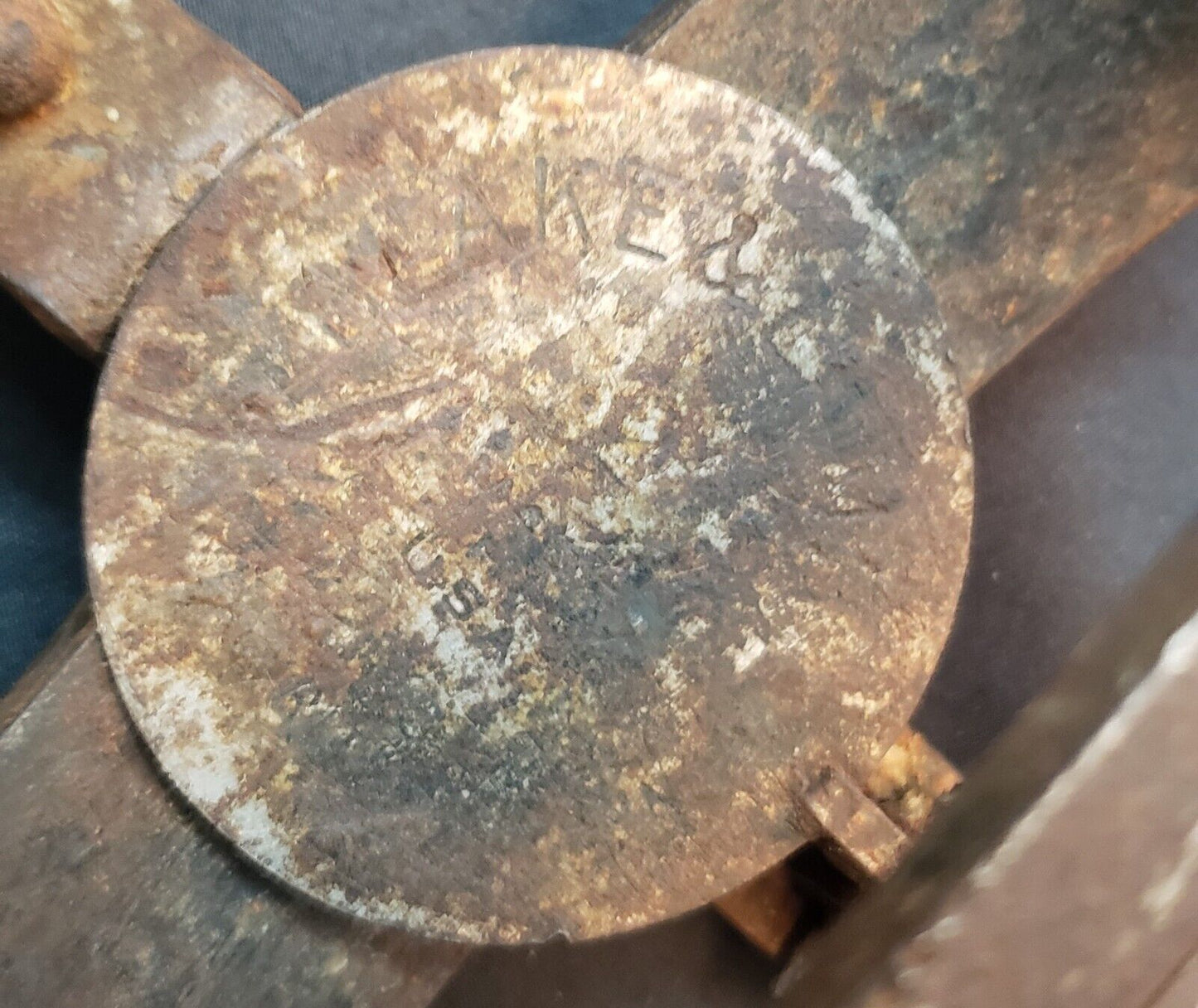 Vintage Oneida Victor #2 Plus Blake & Lamb Cast Iron Animal Traps GS00089