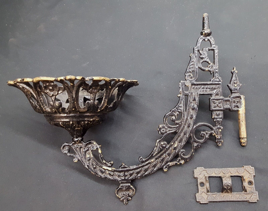 Antique Victorian Black Cast Iron Oil Lamp Swinging Wall Sconce & Wall Bracket