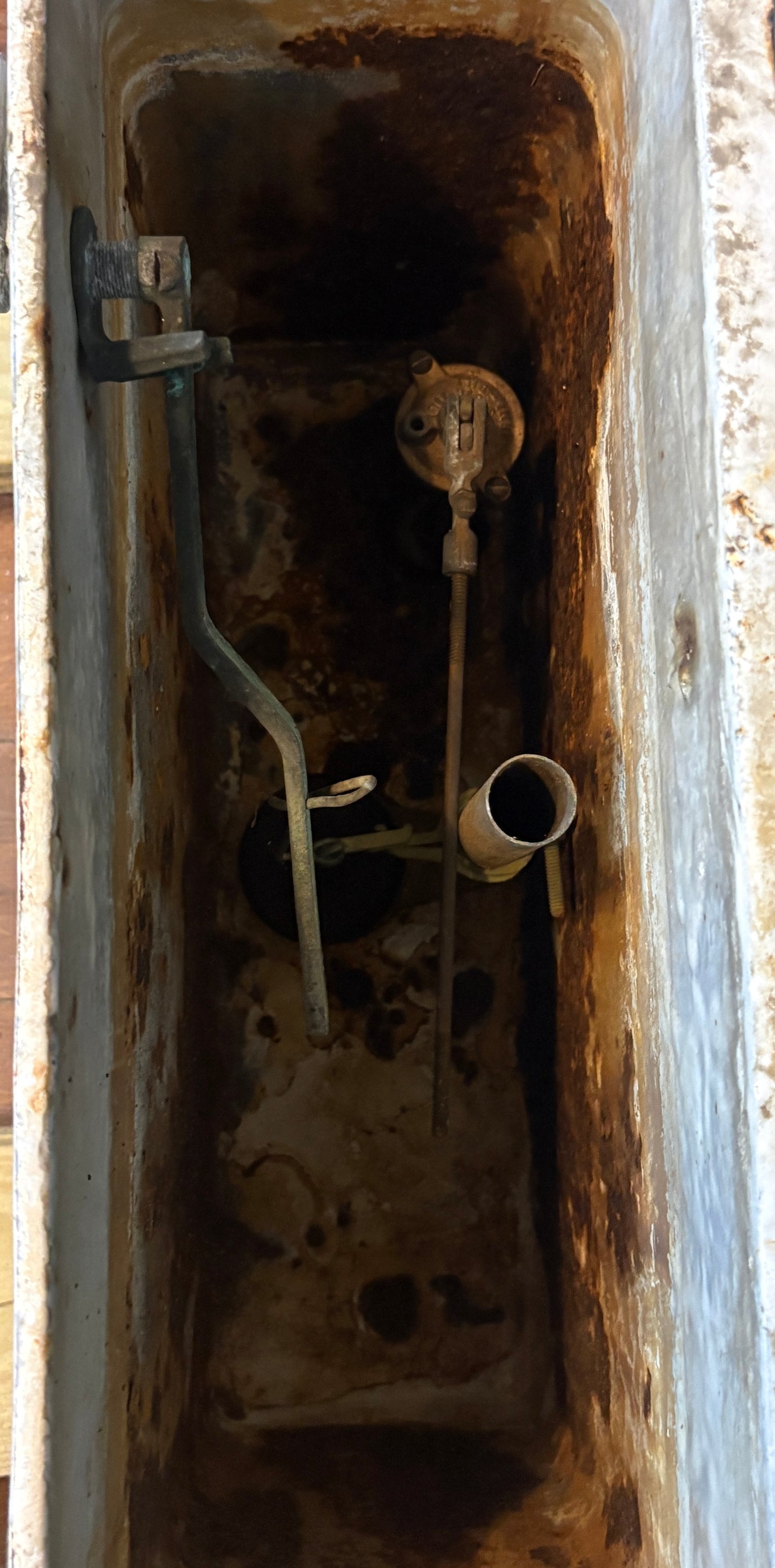 Antique Cast Iron Toilet (Tank Only-without lid) GA21113