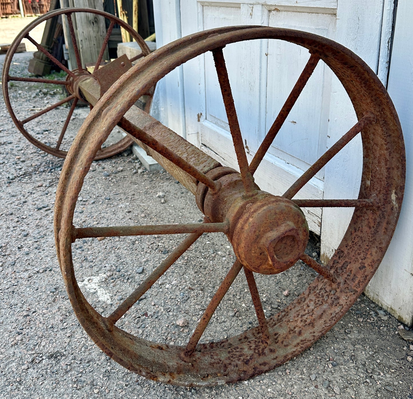 Antique Cast Iron Wagon Wheel & Axle Assembly GA20953