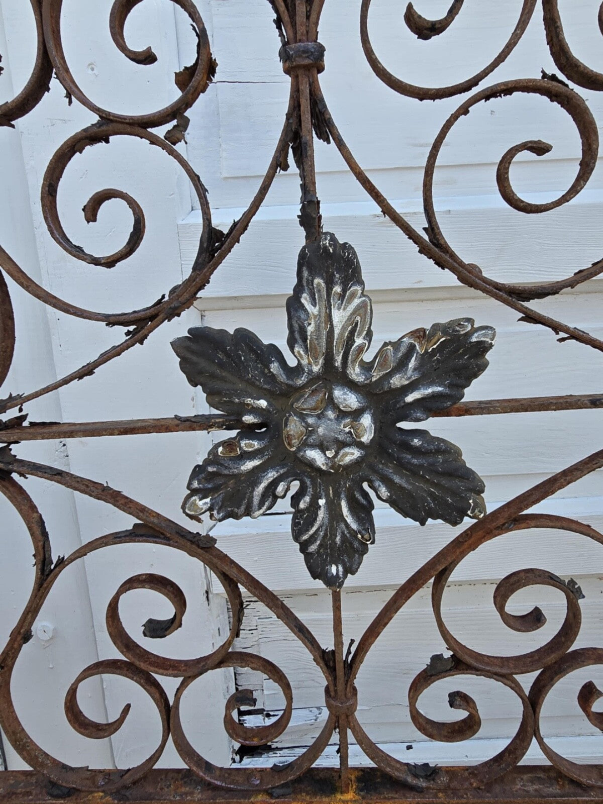 Antique Iron Gate w/ Scrollwork and Floral Medallions GAM0456