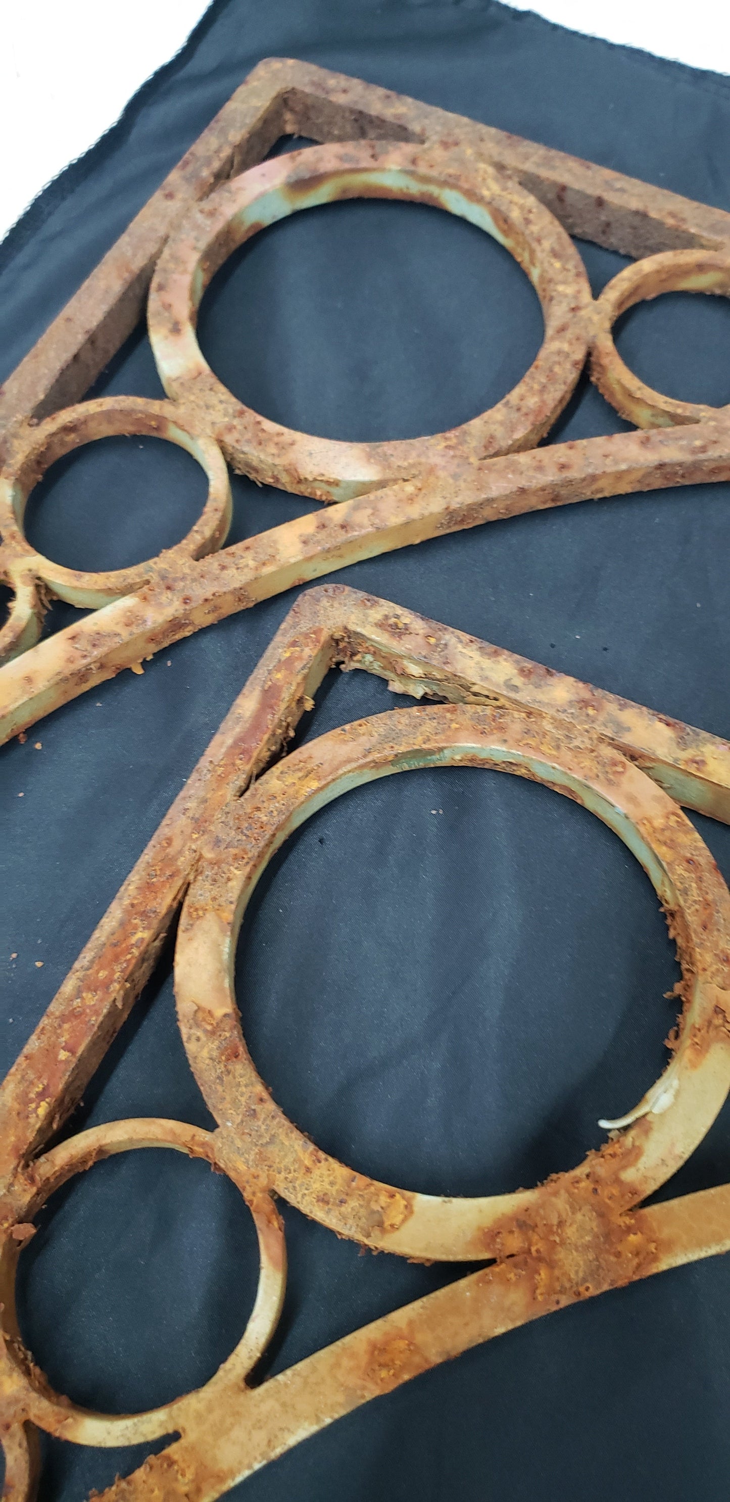 Pair of Mid Century Modern Wrought Iron Corbel Brackets 16" x 16" GA00216