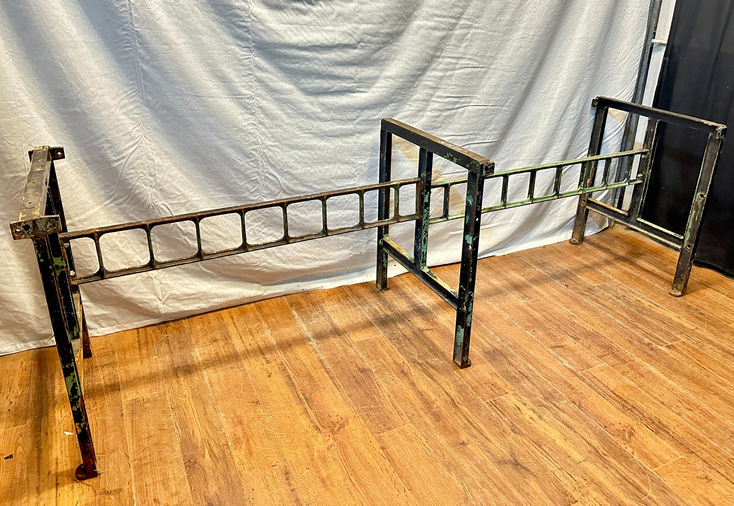 5-Pc Cast Iron Table Base GA20411