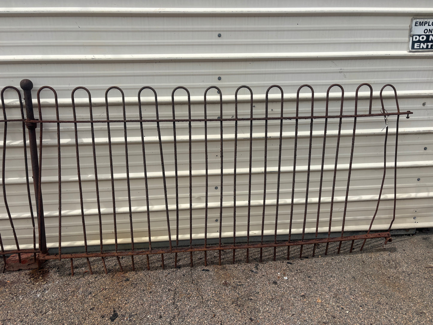 14 Feet of Cast Iron Hairpin Fence Panels GA21392