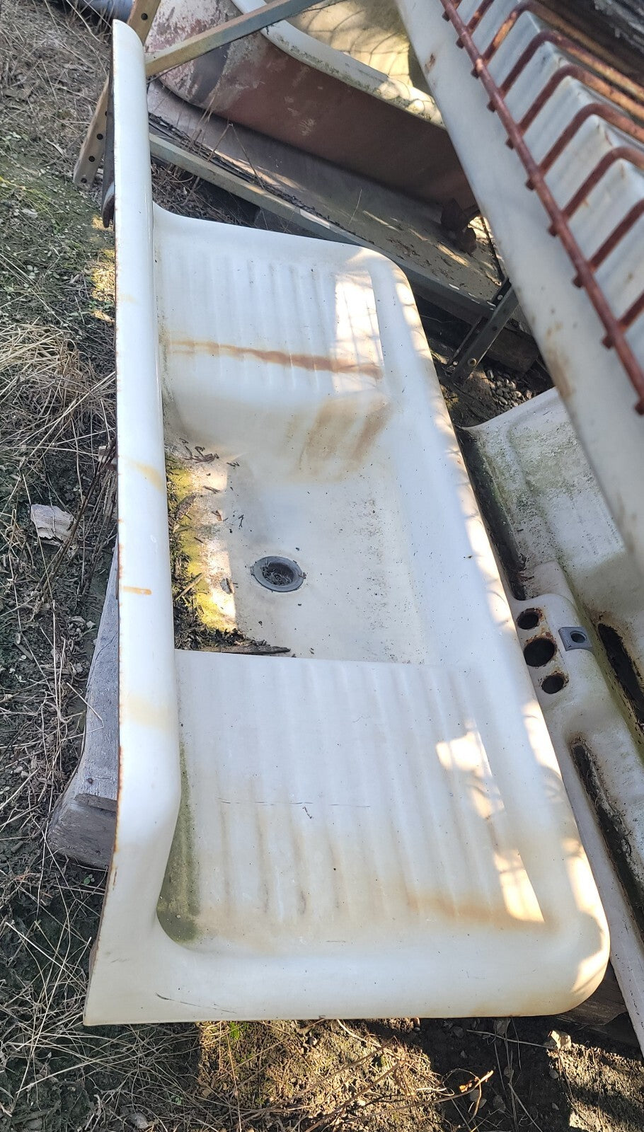 Cast Iron Farm Sink with Double Drain Boards & Tall Back Splash GS00566