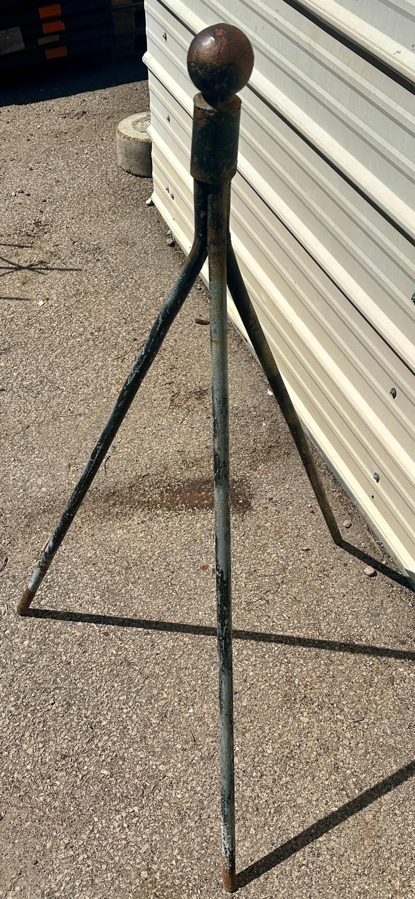 Antique Iron Outdoor Cooking Pot Holder GA20905