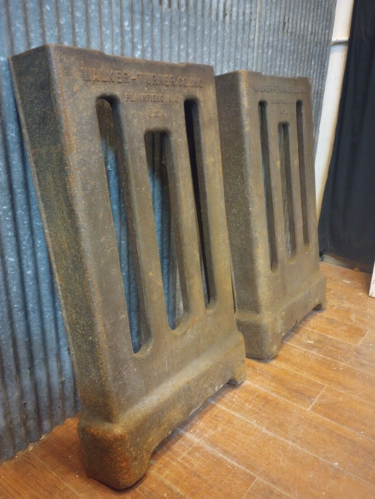 Pair of Walker & Turner Cast Iron Machine Legs 31 3/8" Tall x 19" Wide