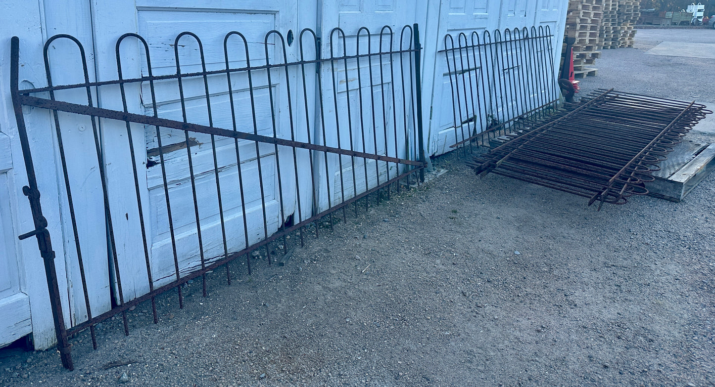68 Ft Long Antique Iron Hairpin Fencing Set w/ Gate Section GA20511