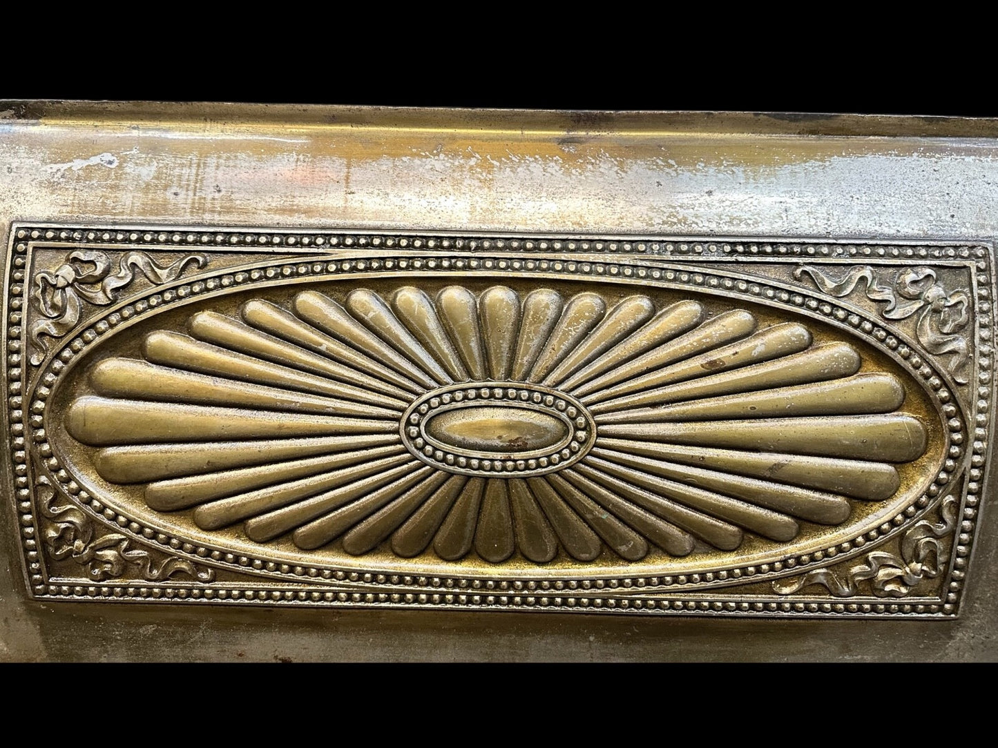 Antique Iron Summer Cover Pair GA20086