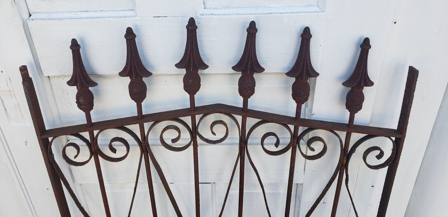 Wrought Iron Gate w/ Arrow Point Finials & Butterflies 28 3/4" W x 42" T GS00105