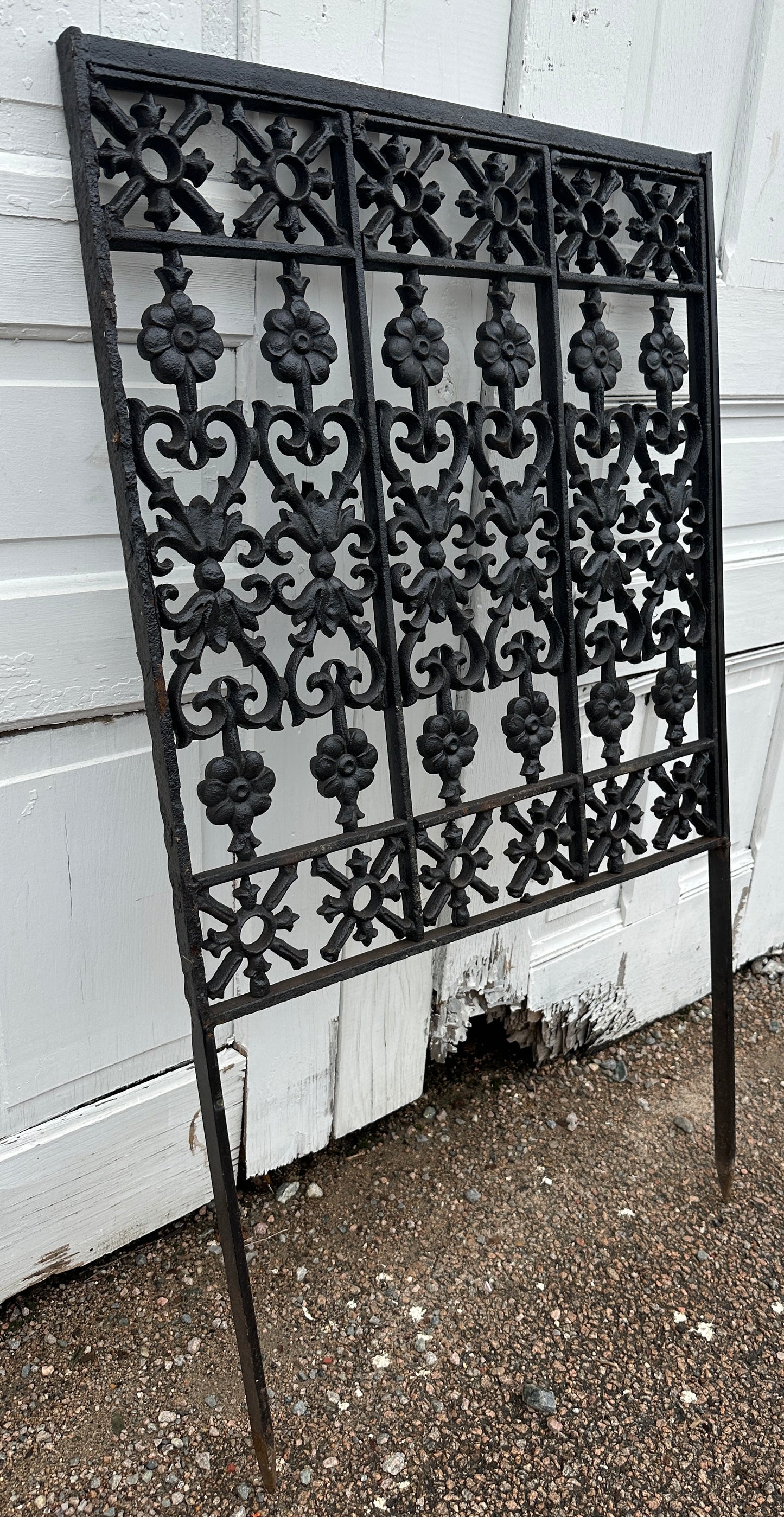 Cast Iron Garden Decoration GA20337