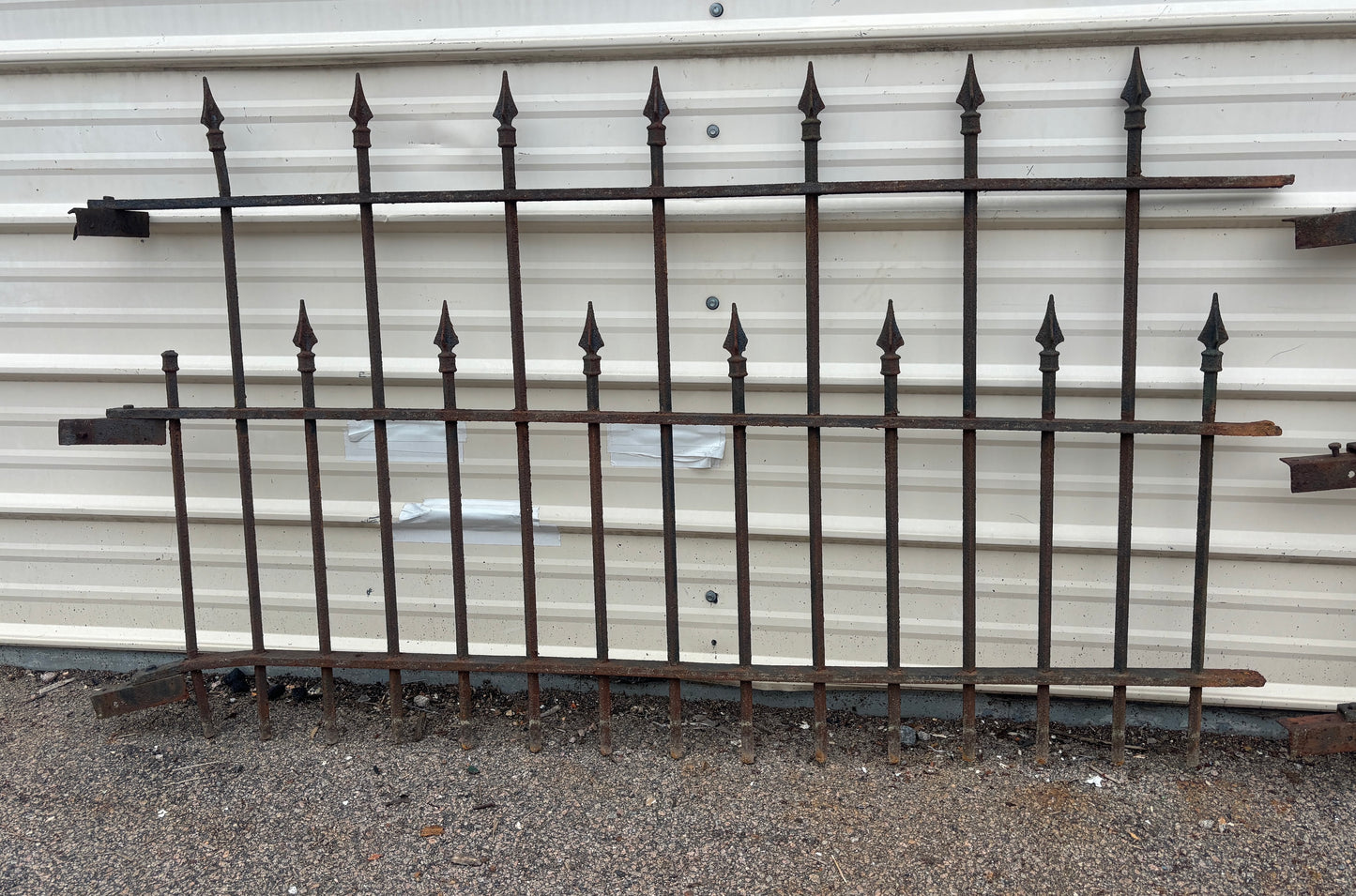 9.5 Feet of Wrought Iron Picket Fencing GA21280