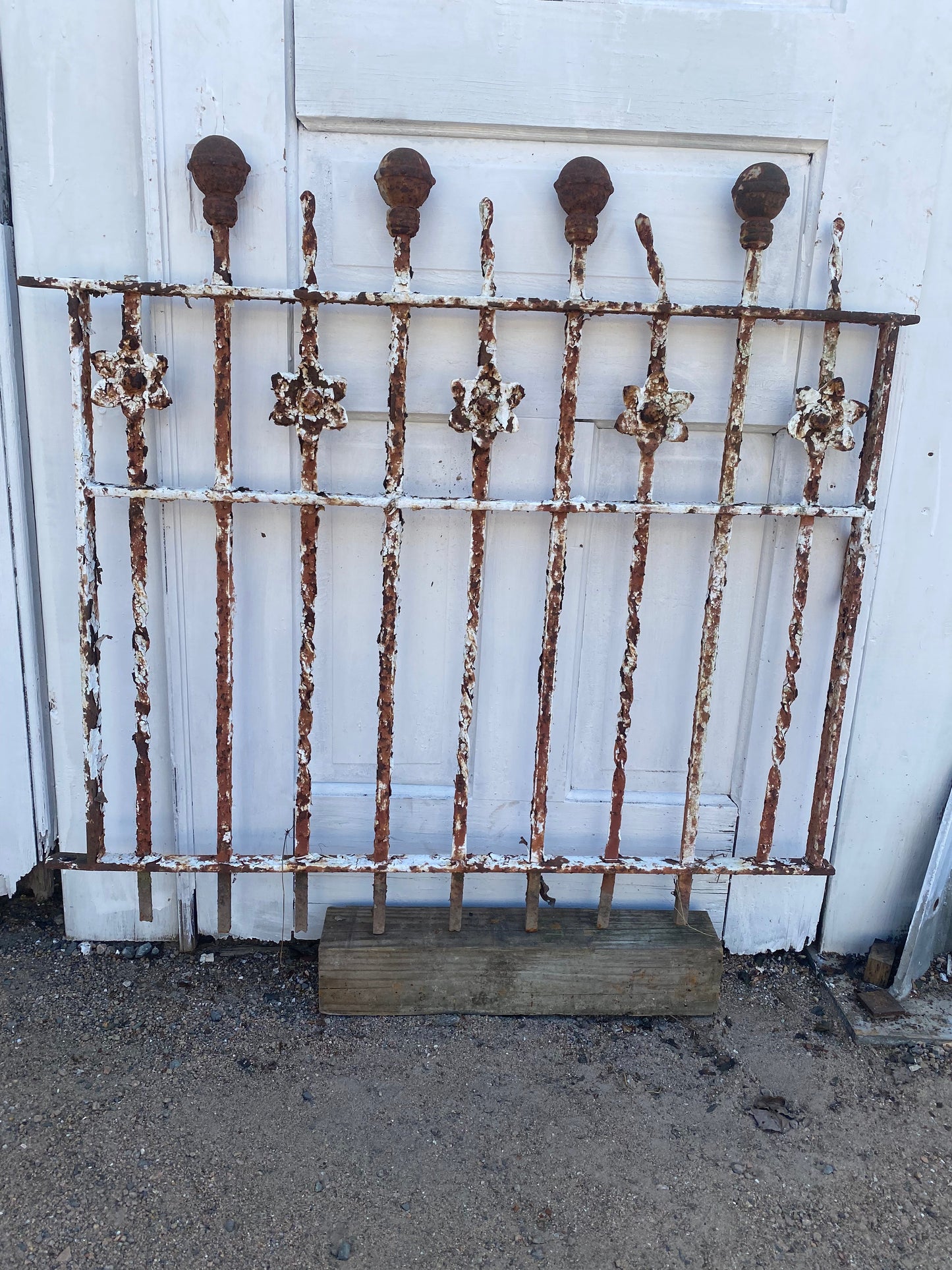 Antique Iron Gate GS20235 - 32 1/2" wide x 33" tall