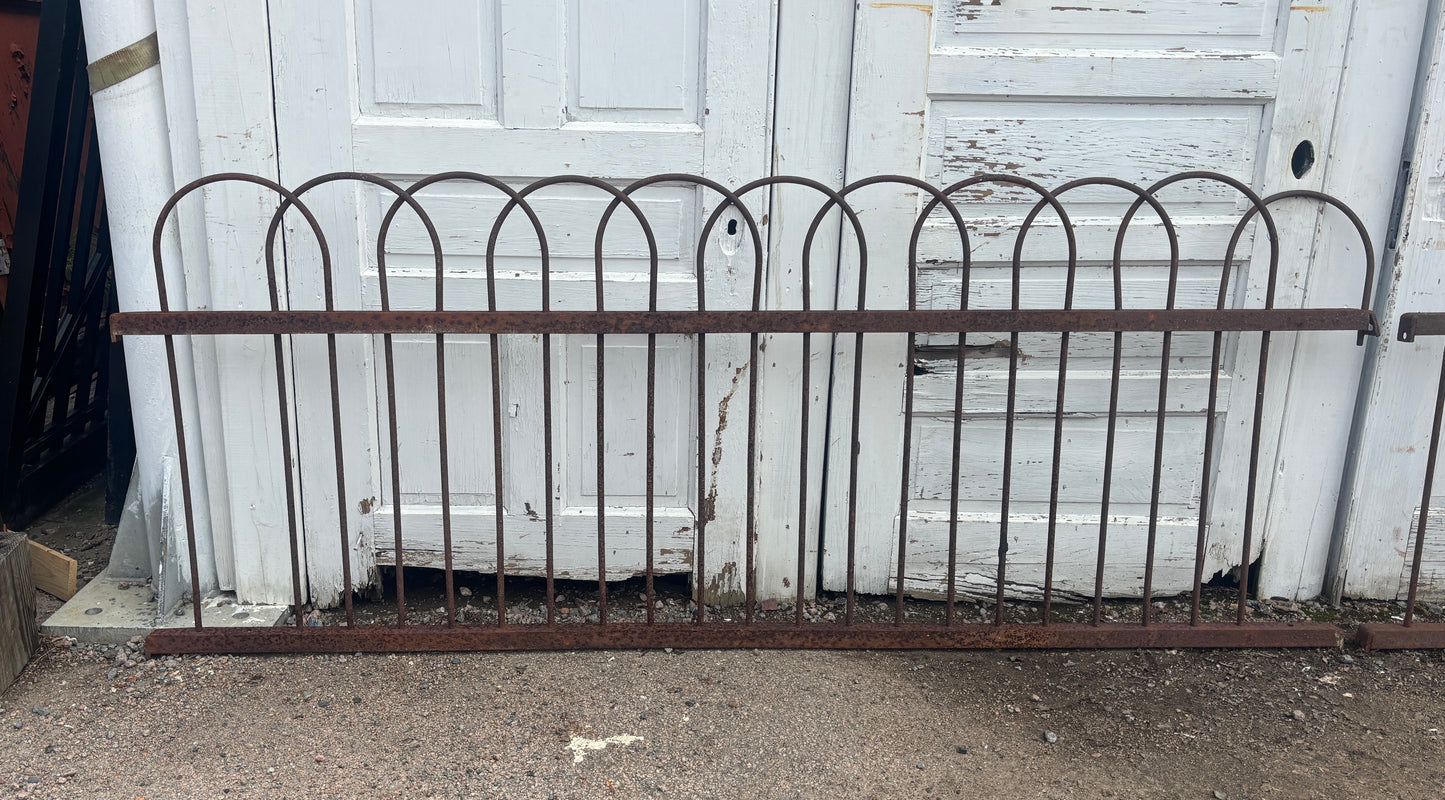 15 Feet of Iron Hairpin Fencing GA21390