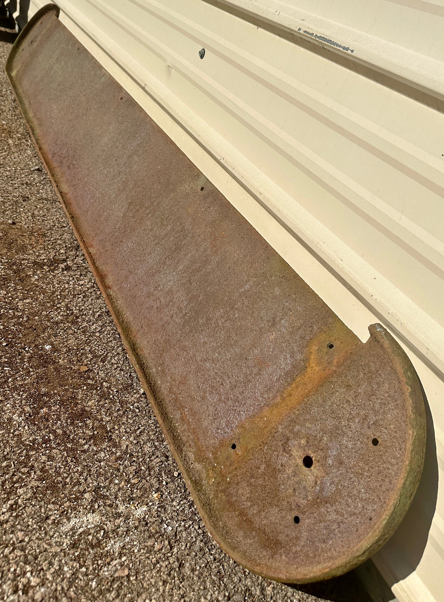 Single, Curved Cast Iron Stair Tread GA20835