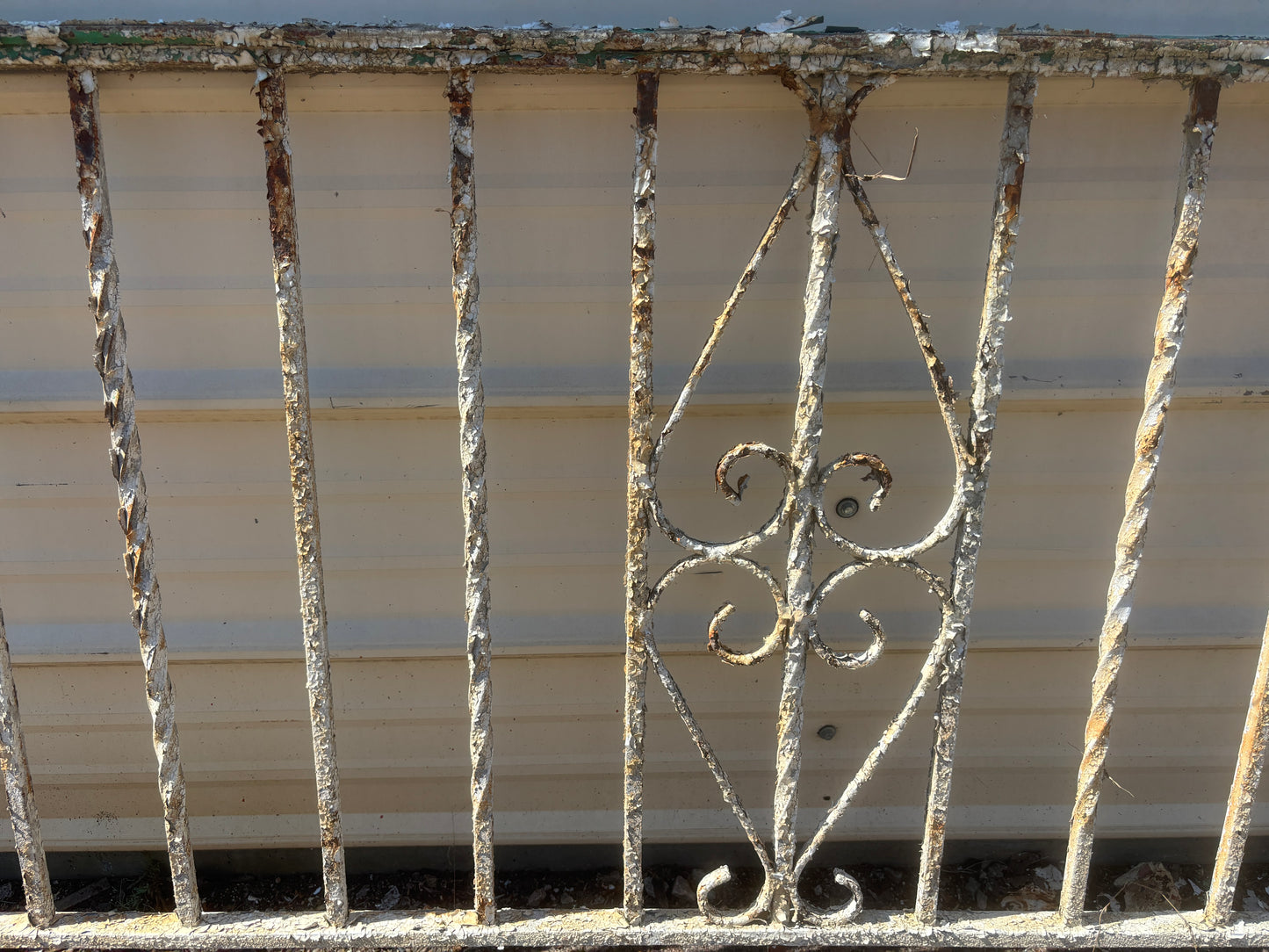 39 Feet of Iron Fence Panels GA21339