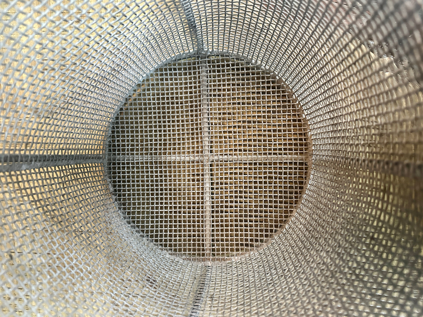 Galvanized Steel Wire Mesh Basket w/ Handle GA20728
