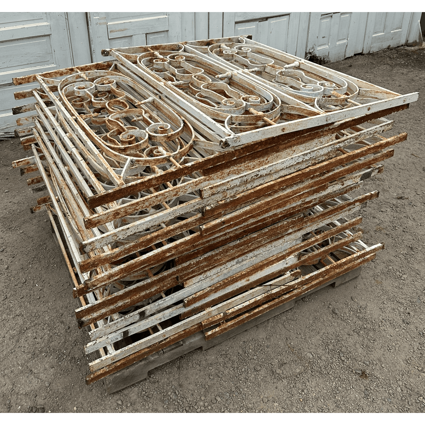 102 Ft of Antique White Garden Gate Fence Panels GA20883