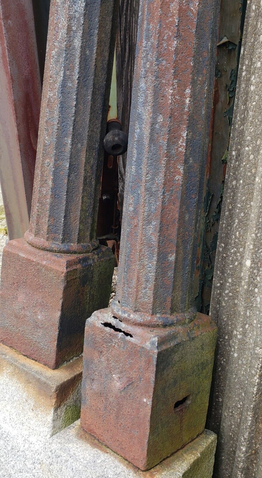Pair of Cast Iron Fluted Pineapple Top Newel Posts on Granite Anchors GA9348