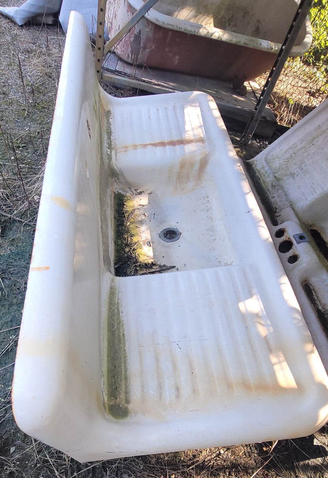 Cast Iron Farm Sink with Double Drain Boards & Tall Back Splash GS00566