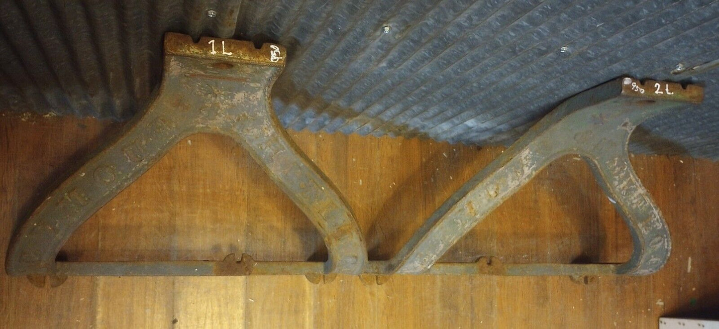 Pair of Briggs Machinery Co. Cast Iron Machine Legs 21" Tall x 20 3/4 " Wide